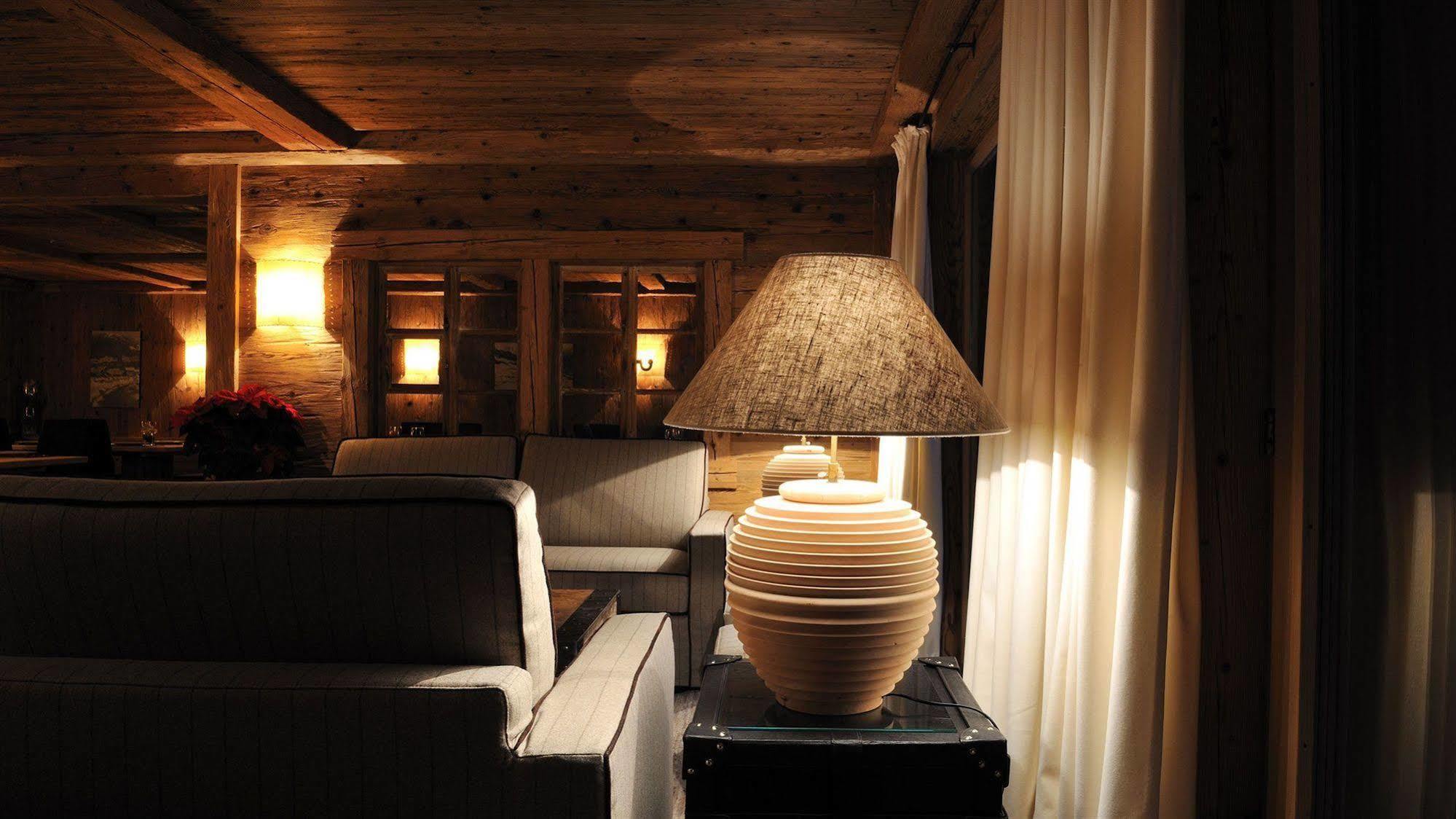 Hotel Des Alpes Superieur Gstaad Exterior photo
